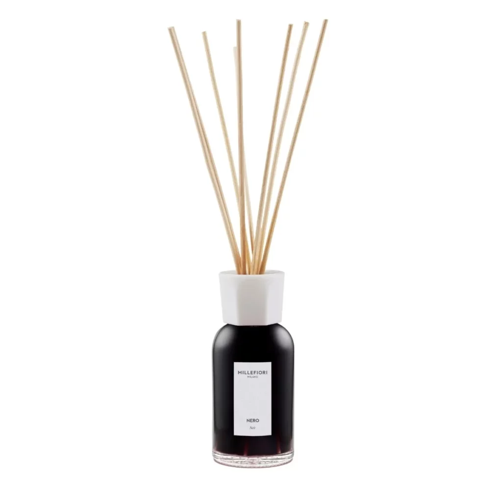 Dyfuzor zapachowy z patyczkami NERO 250 ml